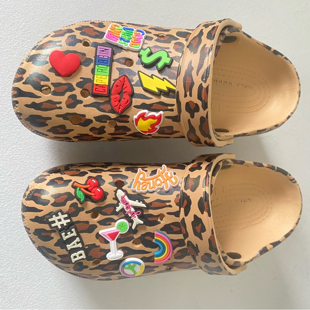 Leopard Print Kids Clogs with Charms - Picture 2 of 5